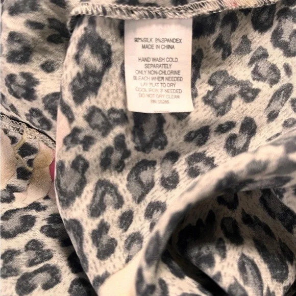 Express Design Studio Black and Pink leopard flower silk Camisole - Picture 4 of 4